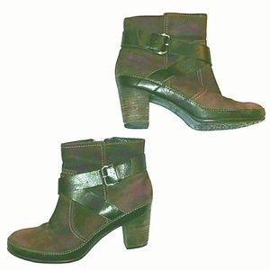 Clark's Boots 8M Leather Uppers Dark Brown Zip Up